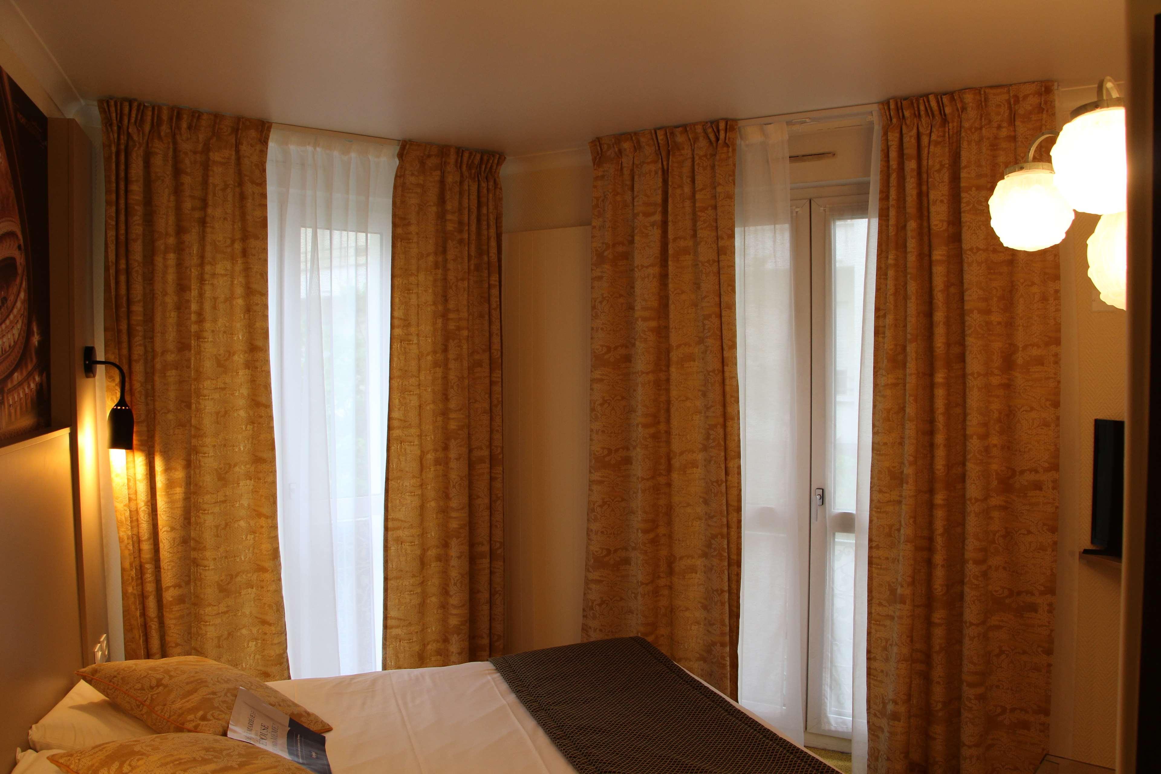 Kyriad Restaurant Centre Spa Vichy Eksteriør billede